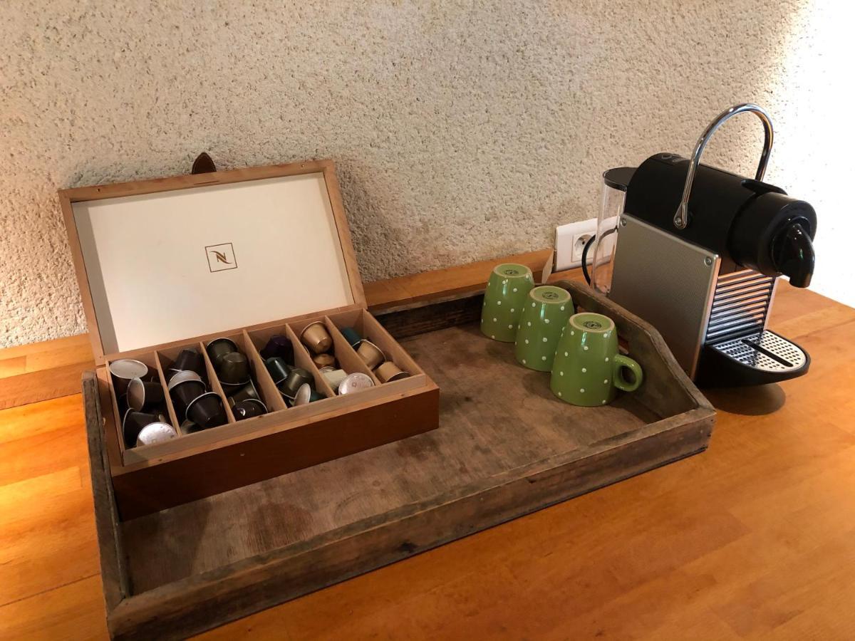 Mabelle Reve B&B Saint-Pierre-de-Cole Экстерьер фото